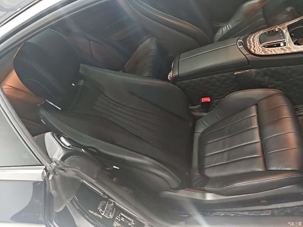 Mercedes-Benz E-Class, 2021 25