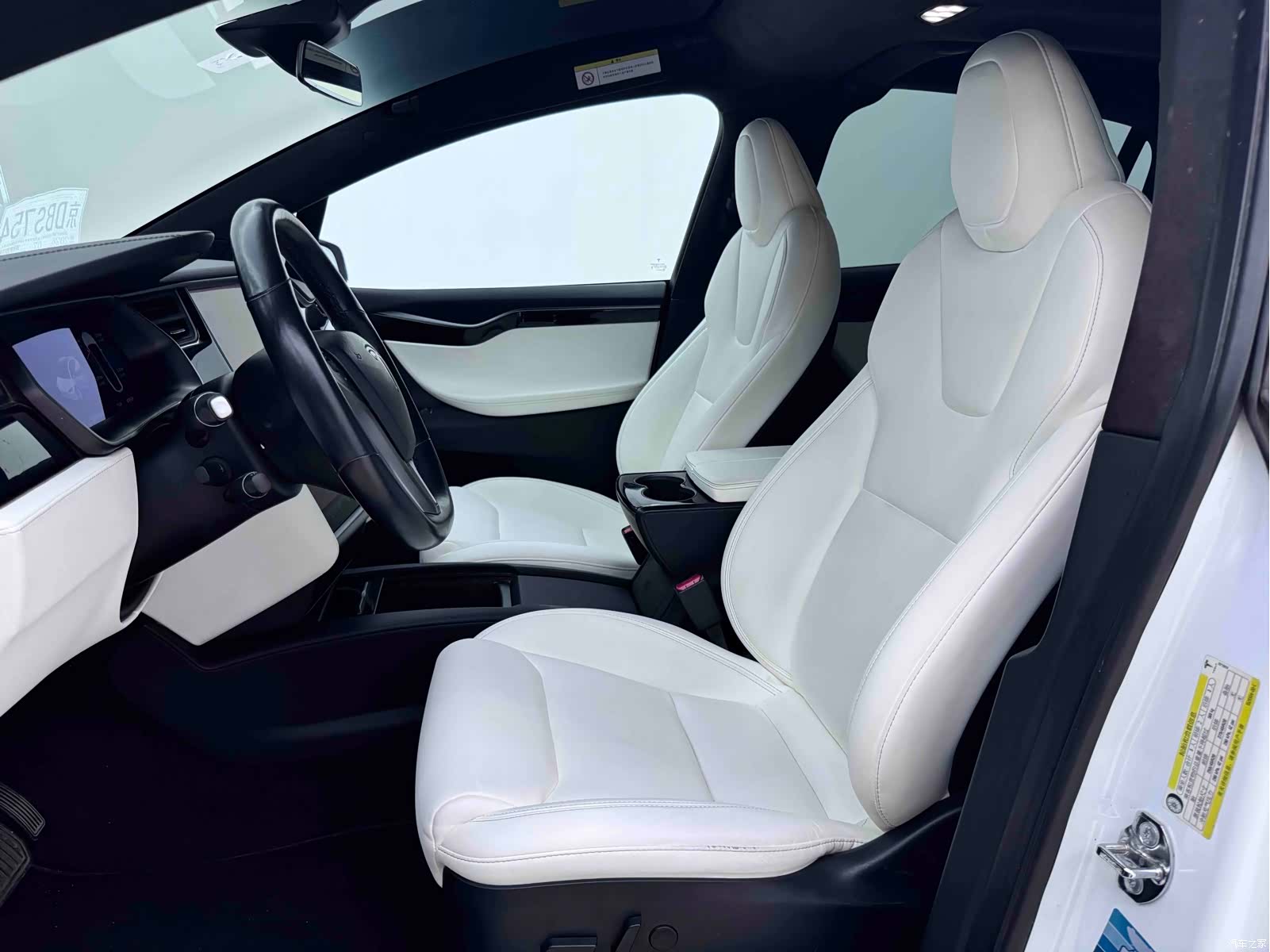 Tesla Model X, 2021 20