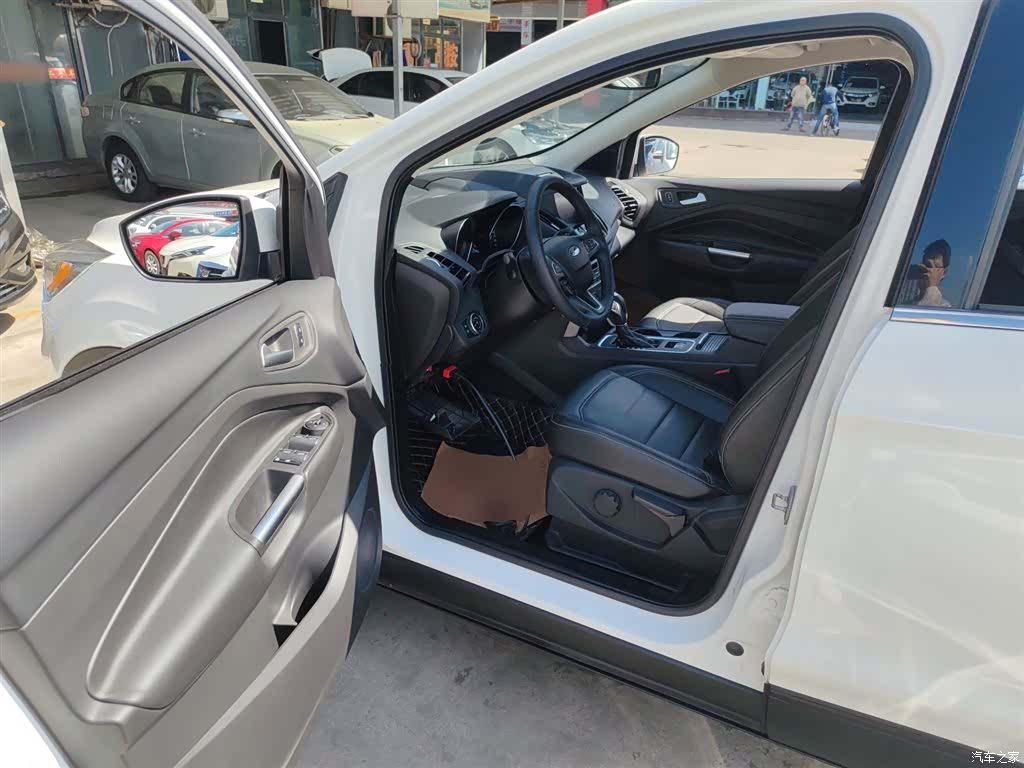 Ford Kuga, 2017 16