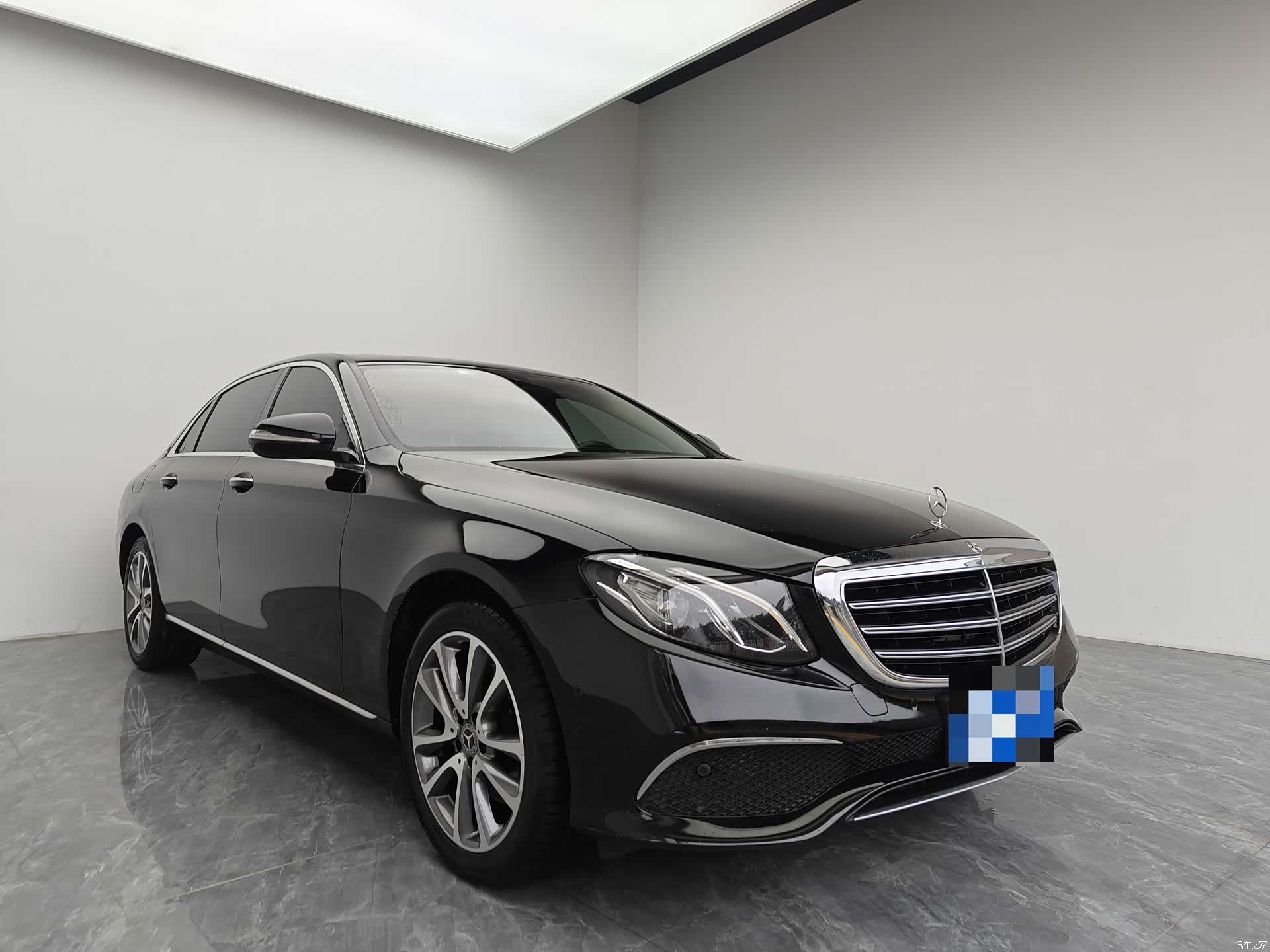 Mercedes-Benz E-Class, 2018 3