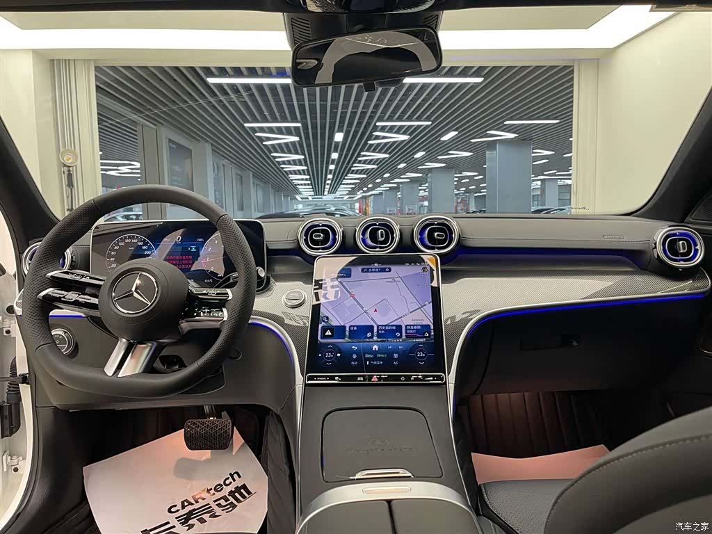 Mercedes-Benz C-Class, 2025 10
