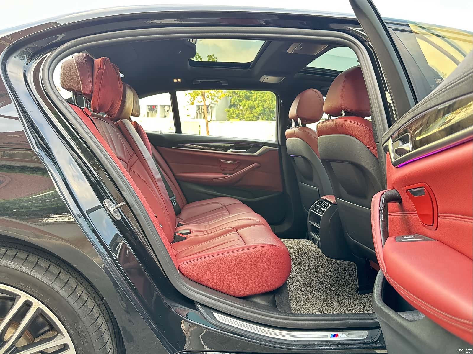 BMW 5 Series, 2018 11