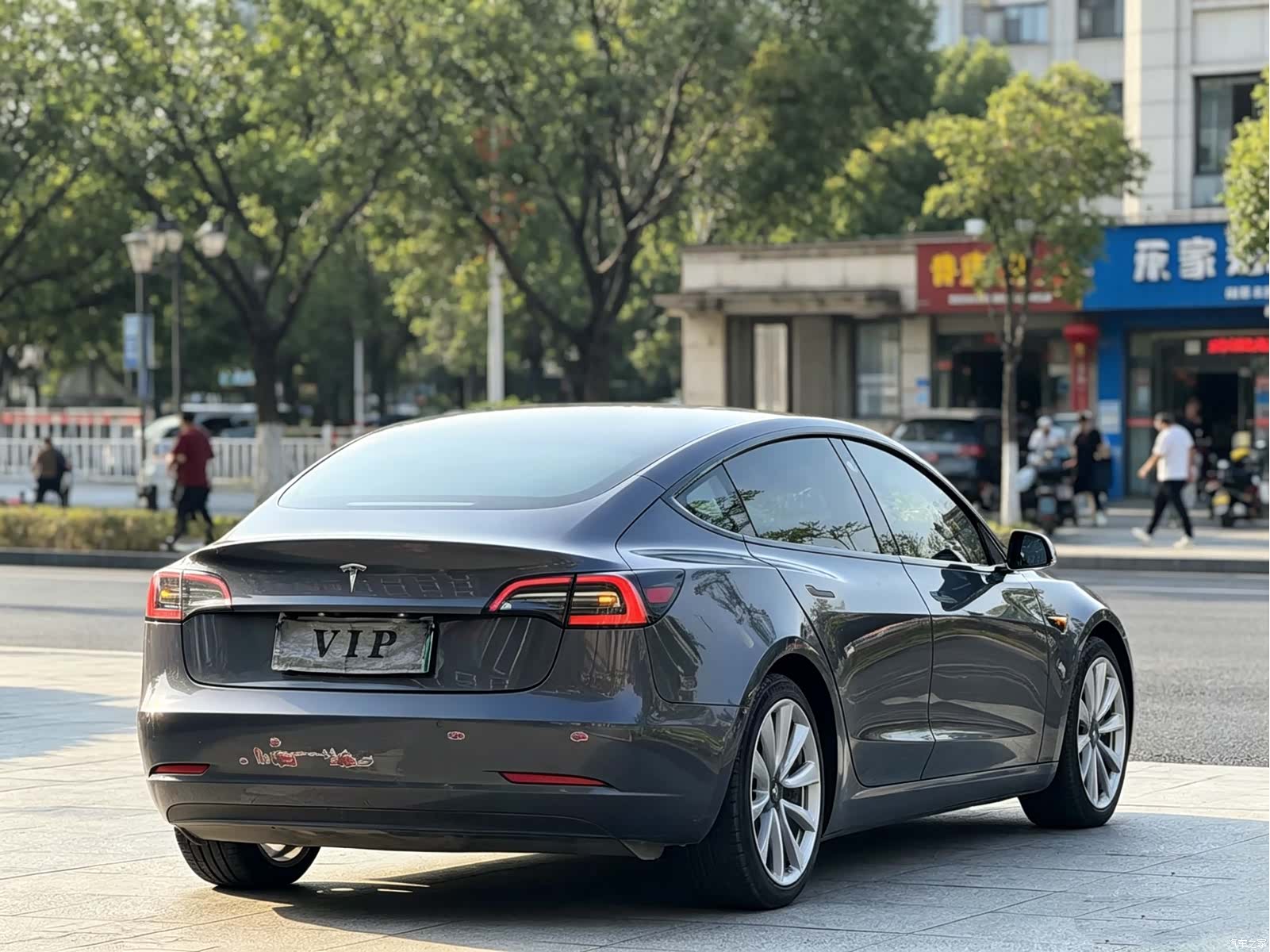 Tesla Model 3, 2019 9