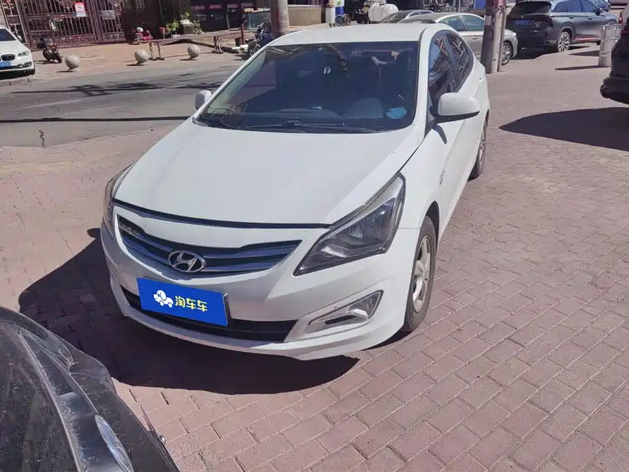 Hyundai Rena