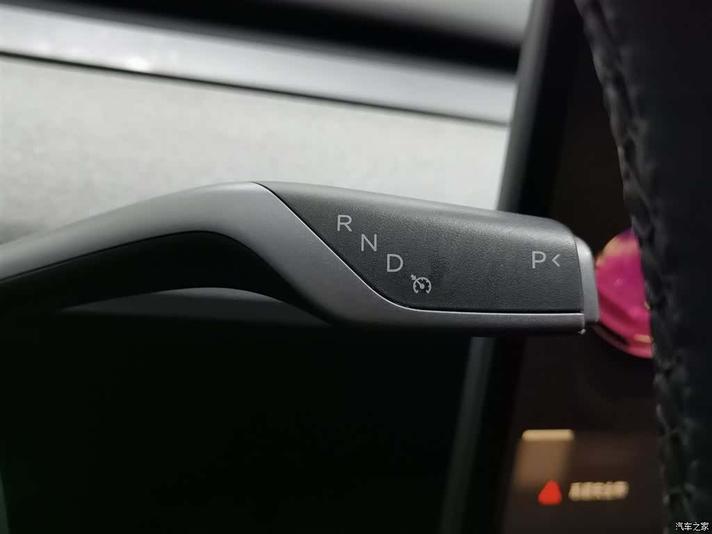 Tesla Model Y, 2024 13