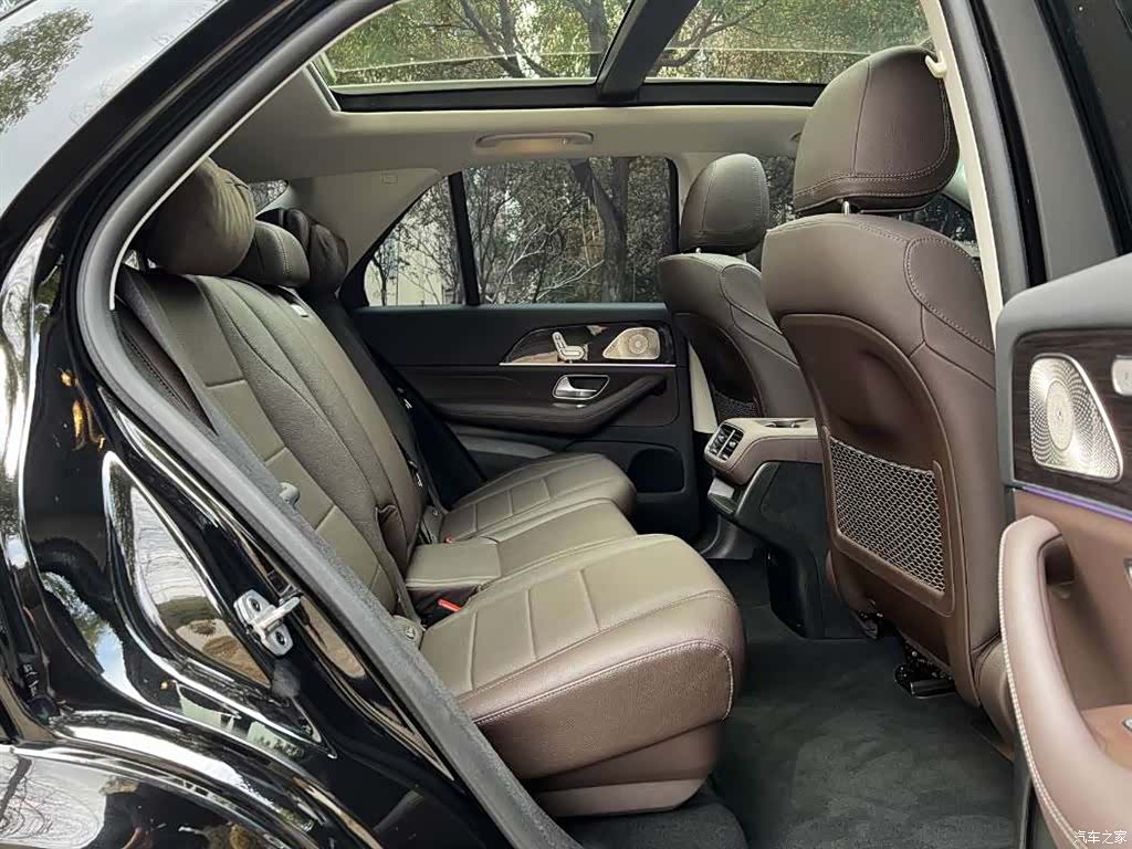 Mercedes-Benz GLE, 2023 19
