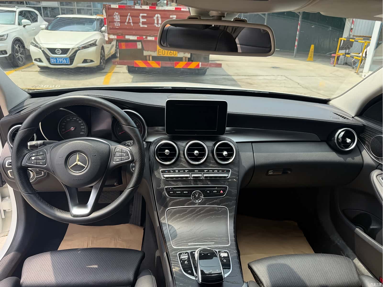 Mercedes-Benz C-Class, 2015 11