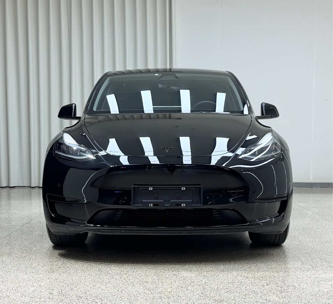 Tesla Model Y, 2022 2