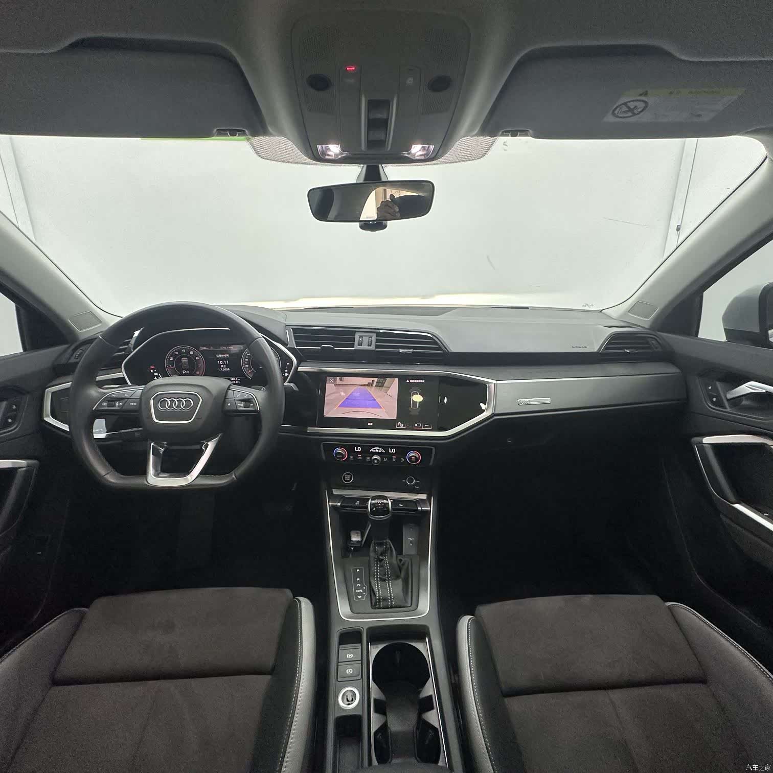 Audi Q3, 2023 10