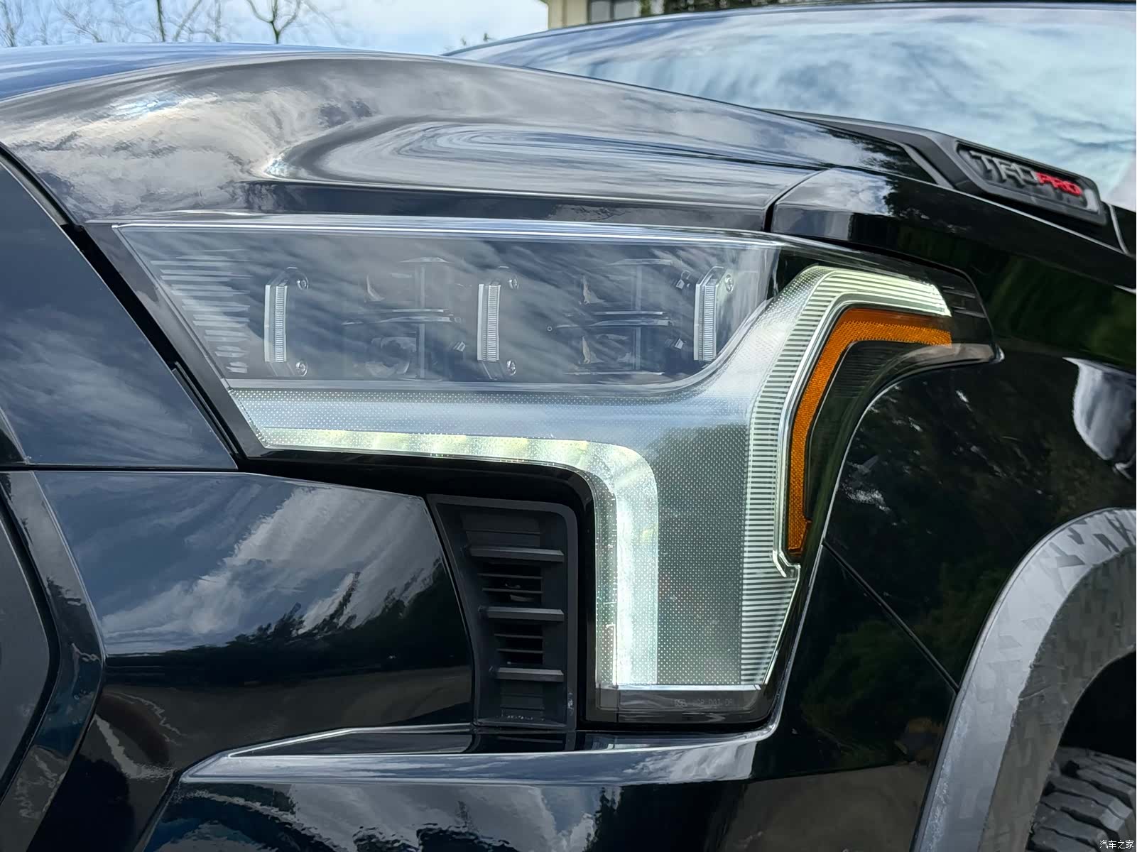 Toyota Sequoia, 2024 4