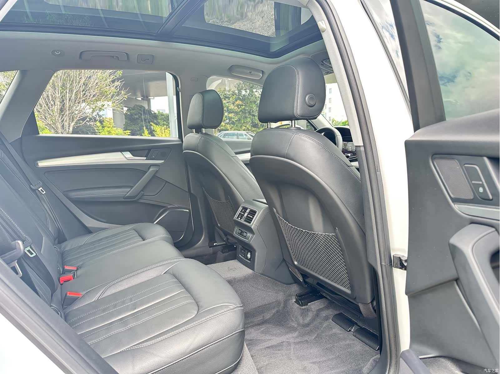 Audi Q5L, 2020 11