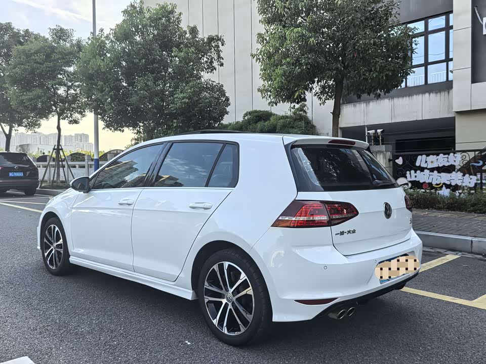 Volkswagen golf