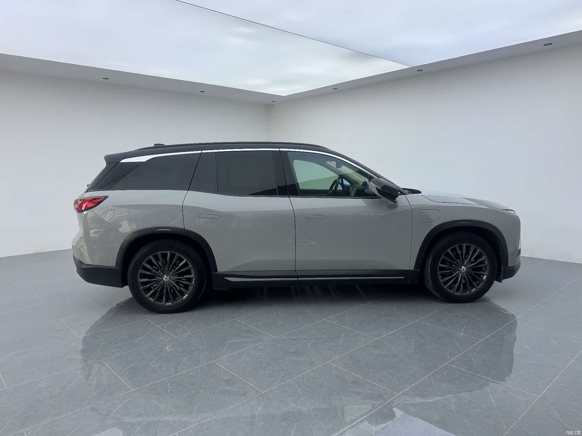 NIO ES8, 2019 3