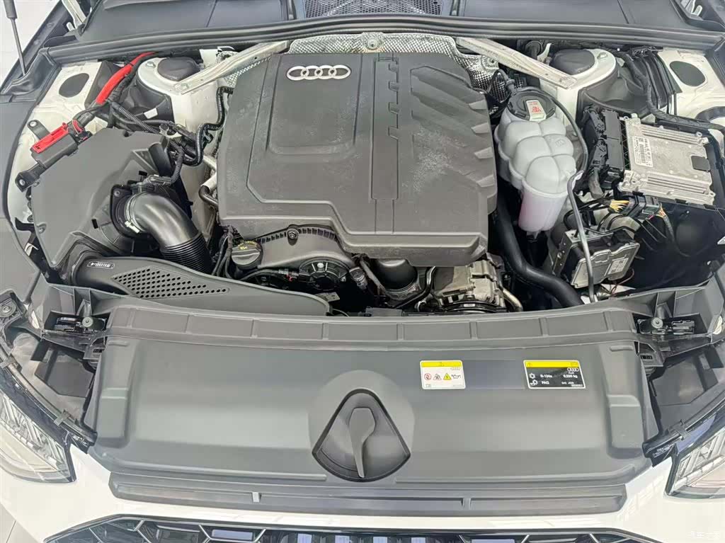 Audi A4L, 2024 9