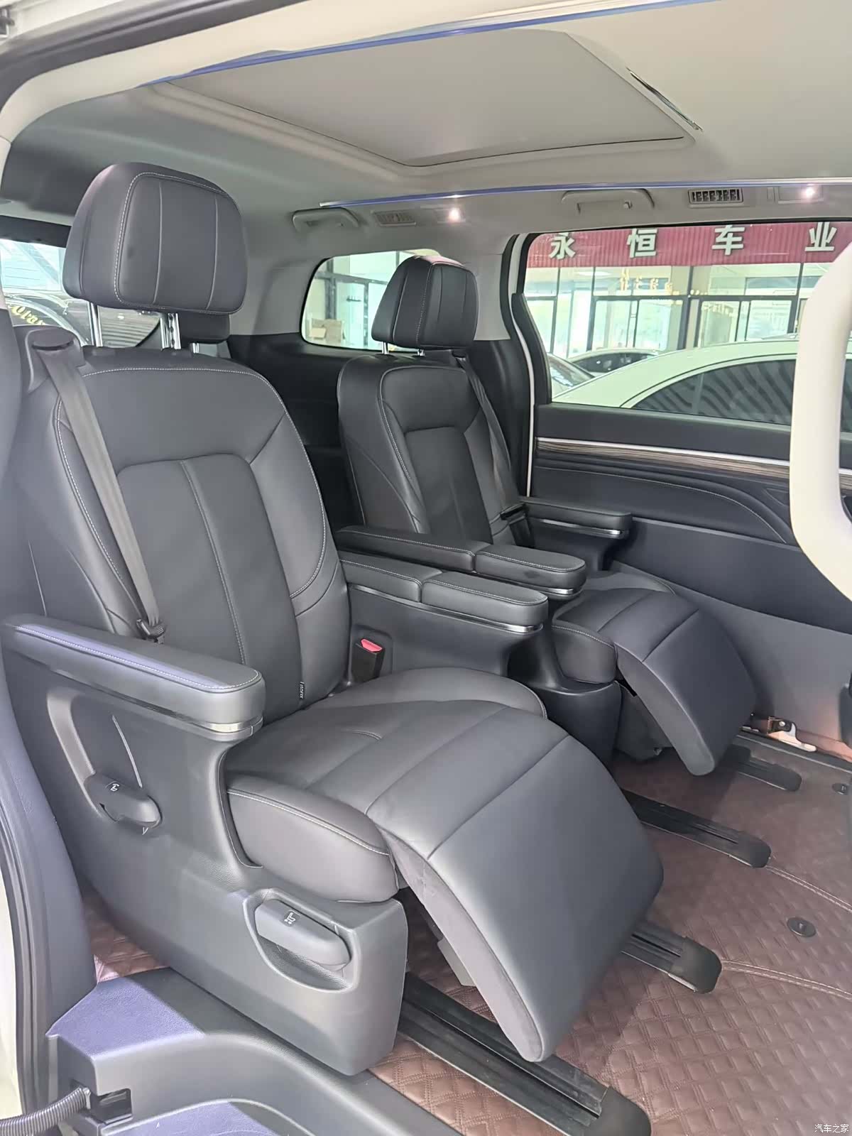 Trumpchi M8, 2021 8