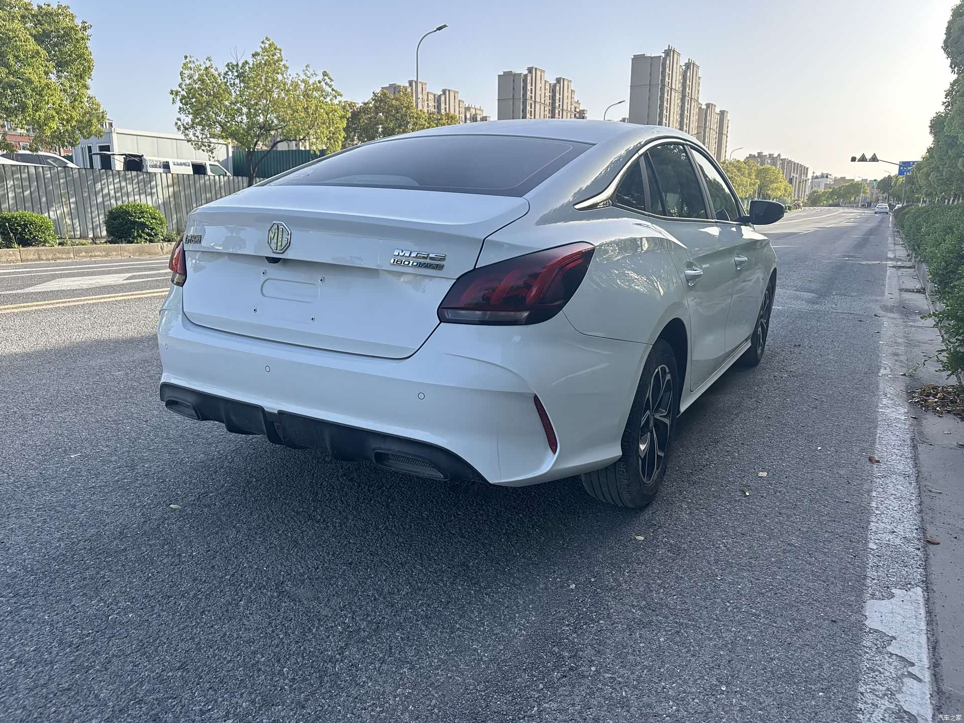 MG MG5, 2023 все фото