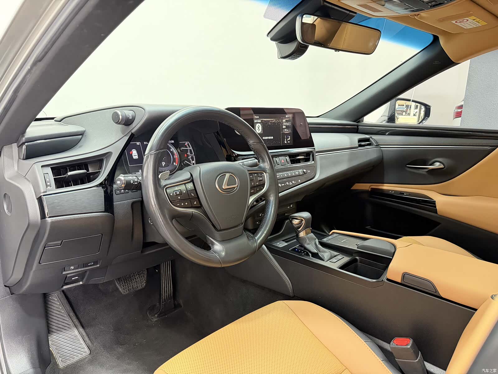 Lexus ES, 2022 10