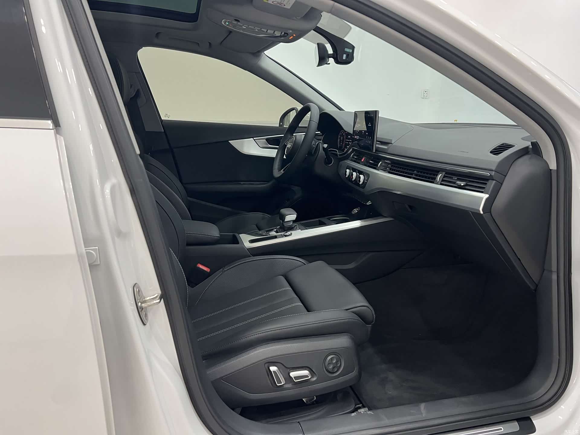 Audi A4L, 2024 12