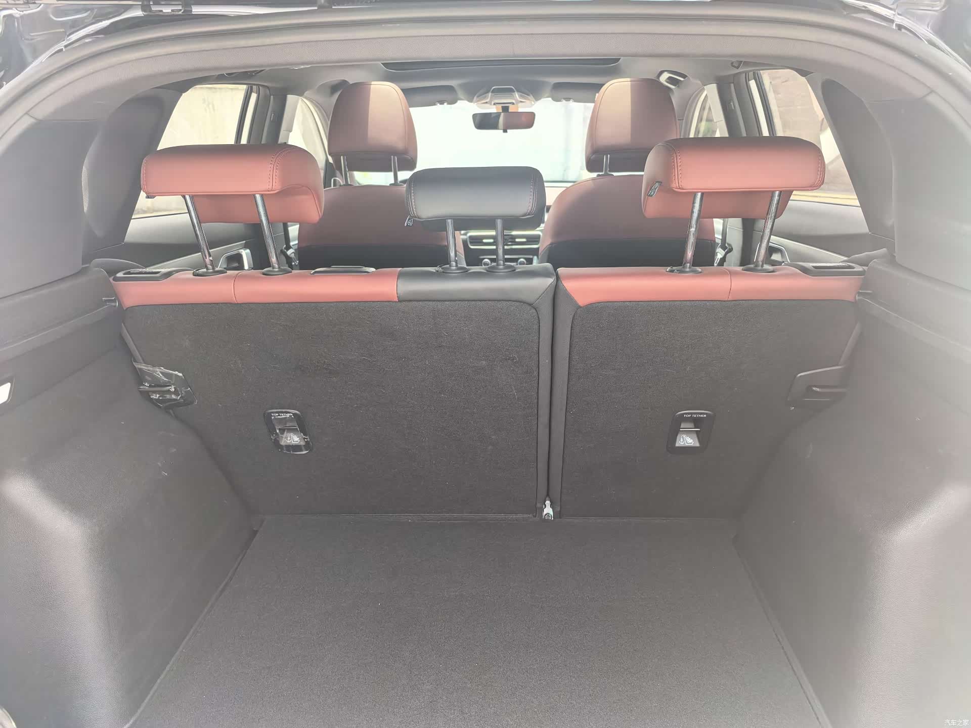 Geely Coolray, 2022 12