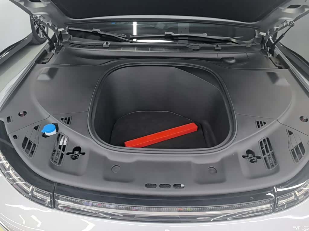 Xpeng P7, 2021 20