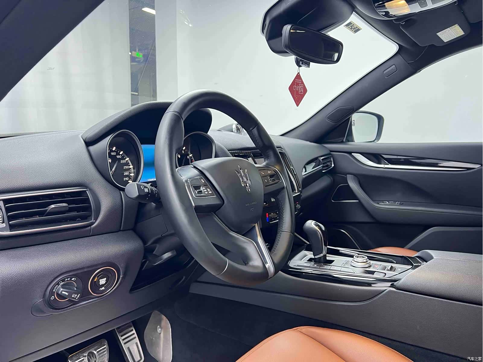 Maserati Levante, 2018 10