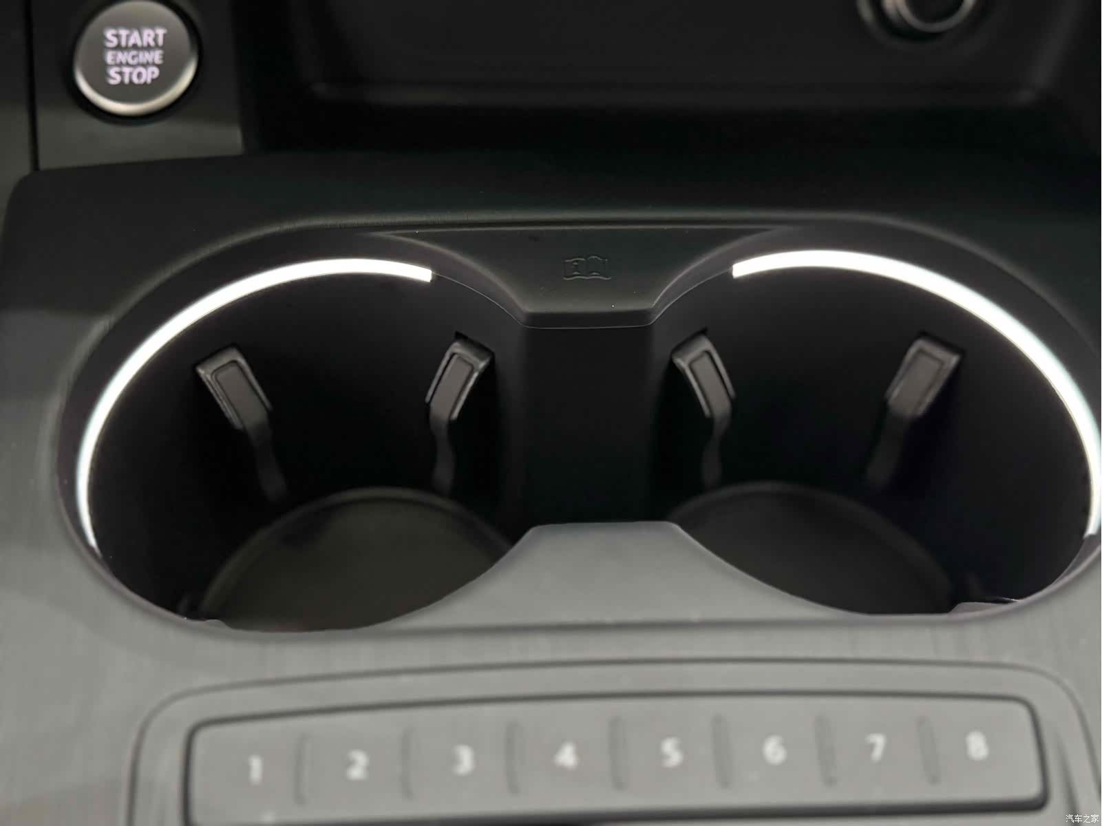 Audi A4L, 2018 22