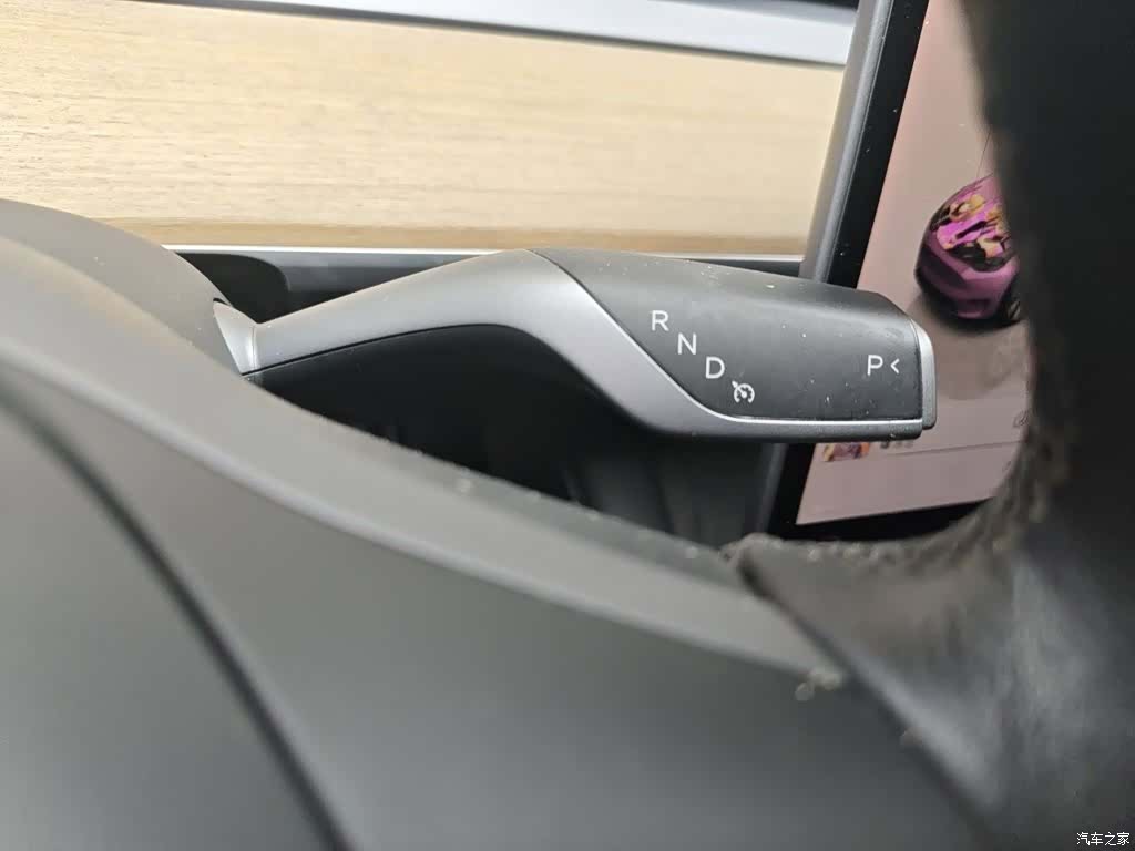 Tesla Model Y, 2022 7