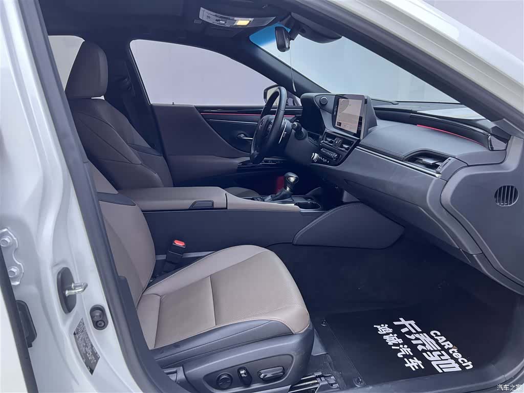 Lexus ES, 2024 19