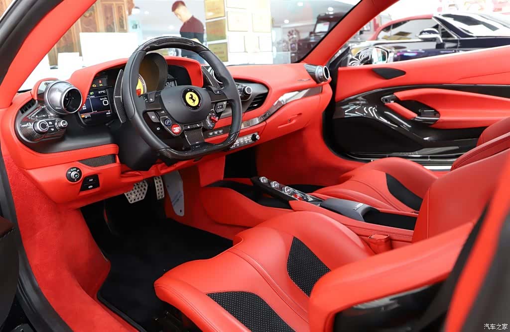 Ferrari F8, 2022 17
