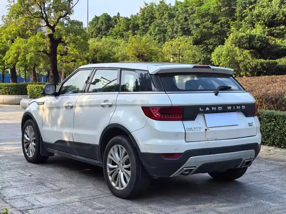 Landwind X7