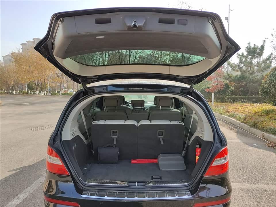 Mercedes-Benz R-class