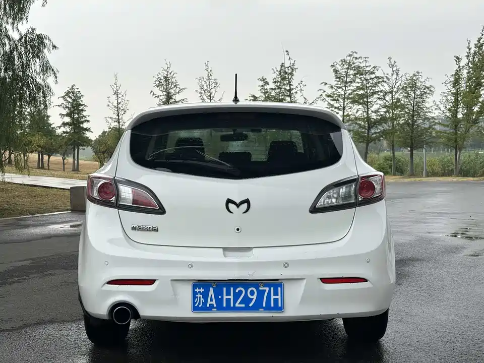 Mazda 3 star Cheng