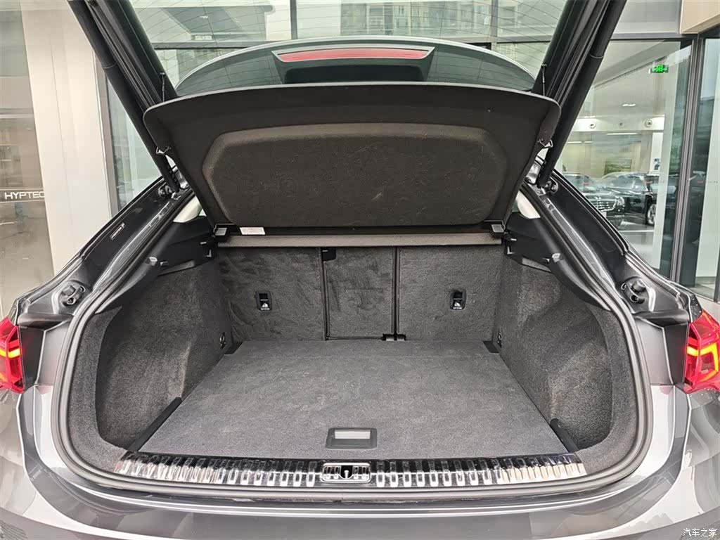 Audi Q3, 2023 9