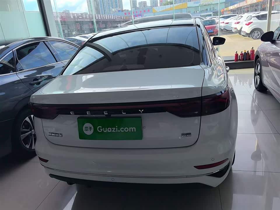 Geely Emgrand Geely Emgrand
