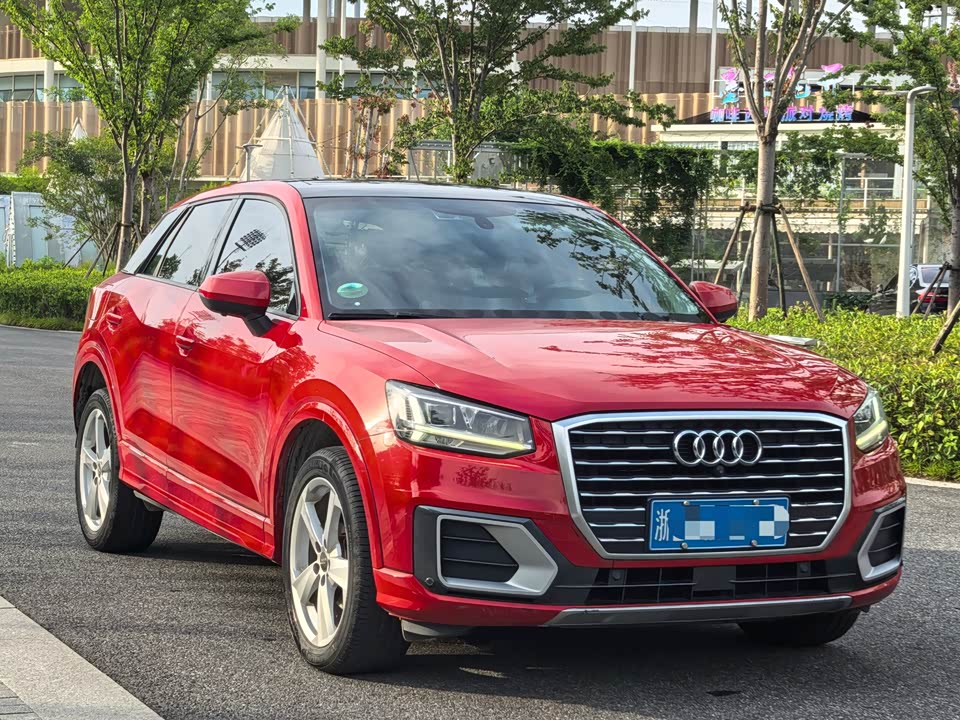 Audi Q2L