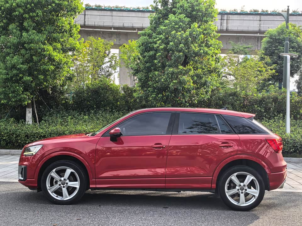 Audi Q2L