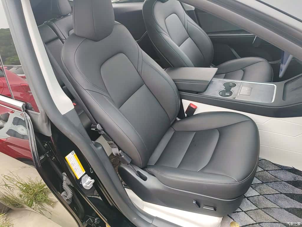 Tesla Model Y, 2024 25