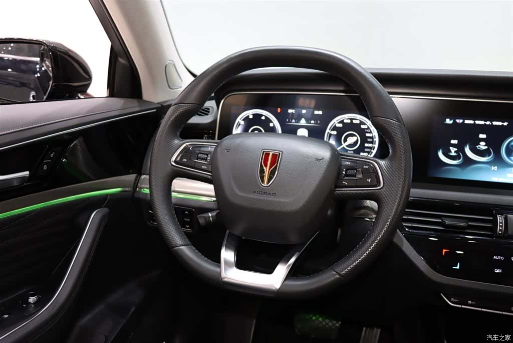 Hongqi HS5, 2023 13