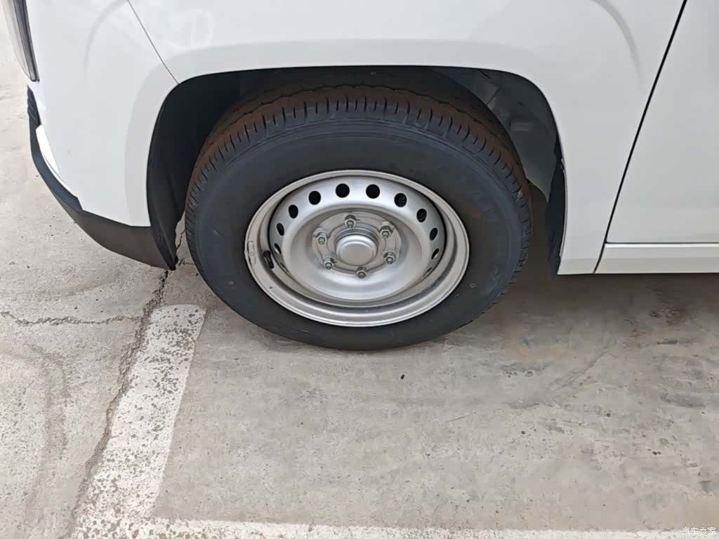 Wuling 42.3kWh, 2026 25