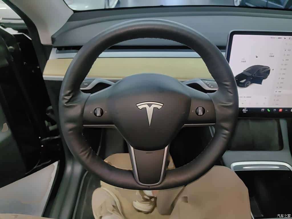 Tesla Model Y, 2021 11