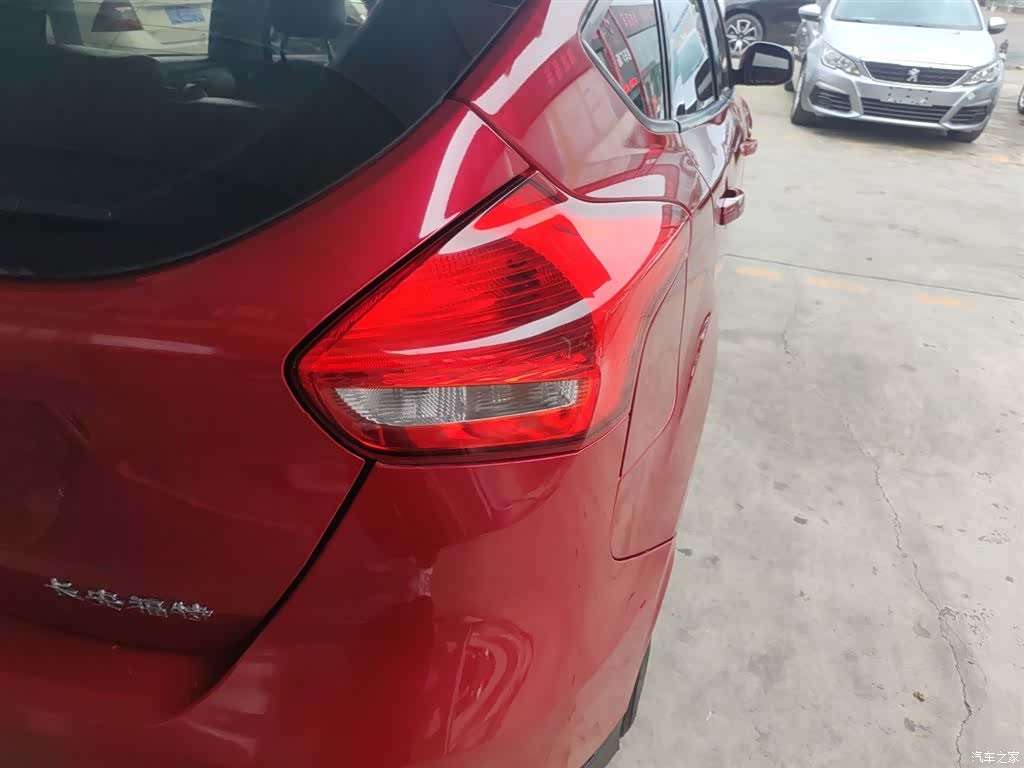 Ford Focus, 2016 8