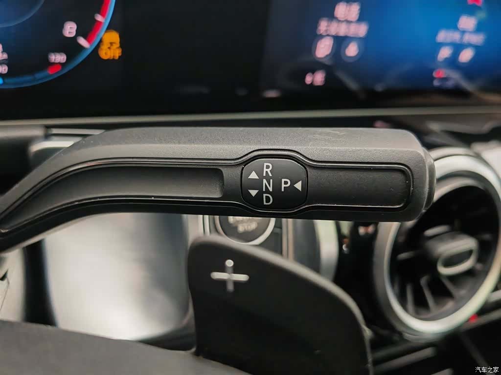 Mercedes-Benz GLB, 2020 13