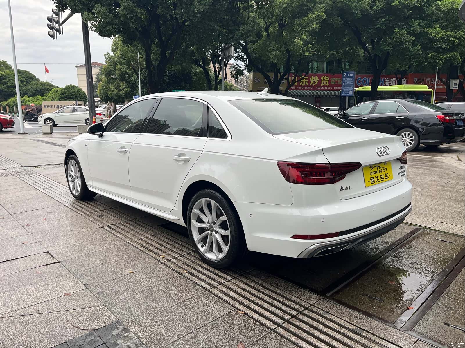 Audi A4L, 2018 7
