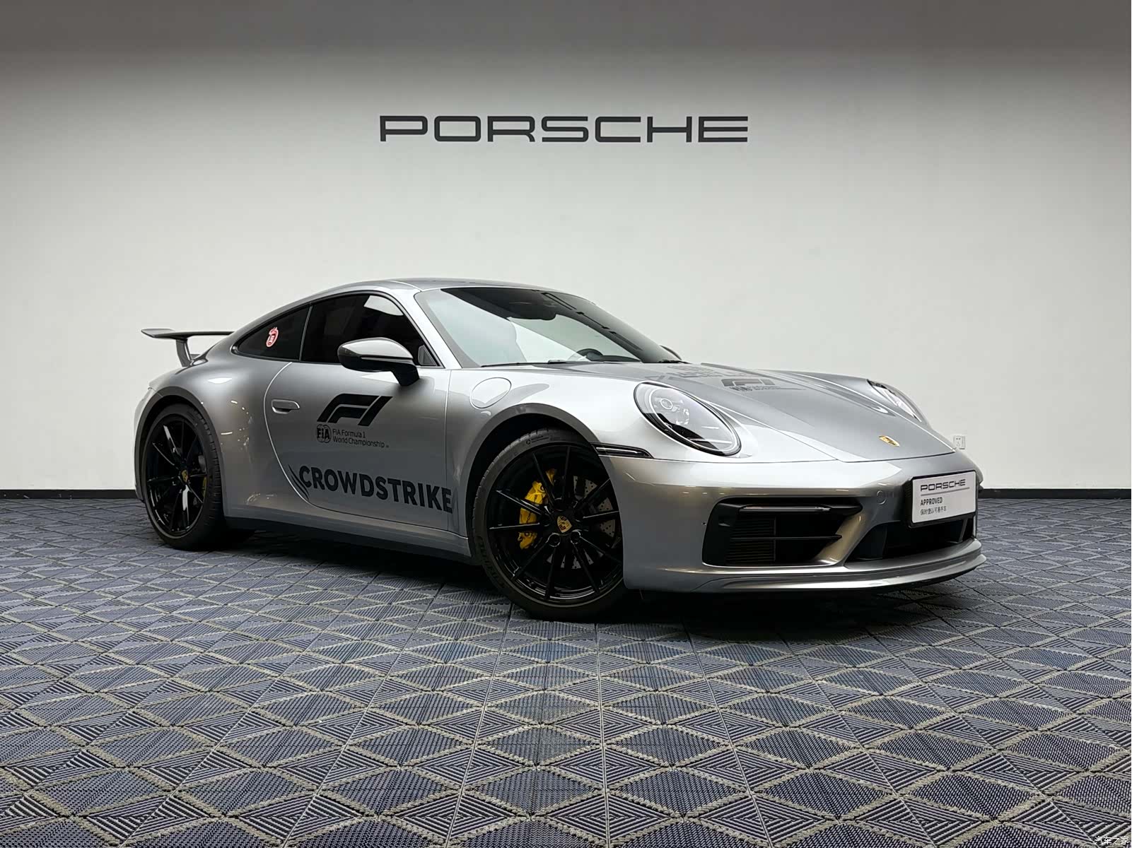 Porsche 911, 2025 11