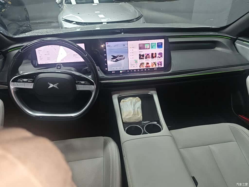 Xpeng P7, 2023 10