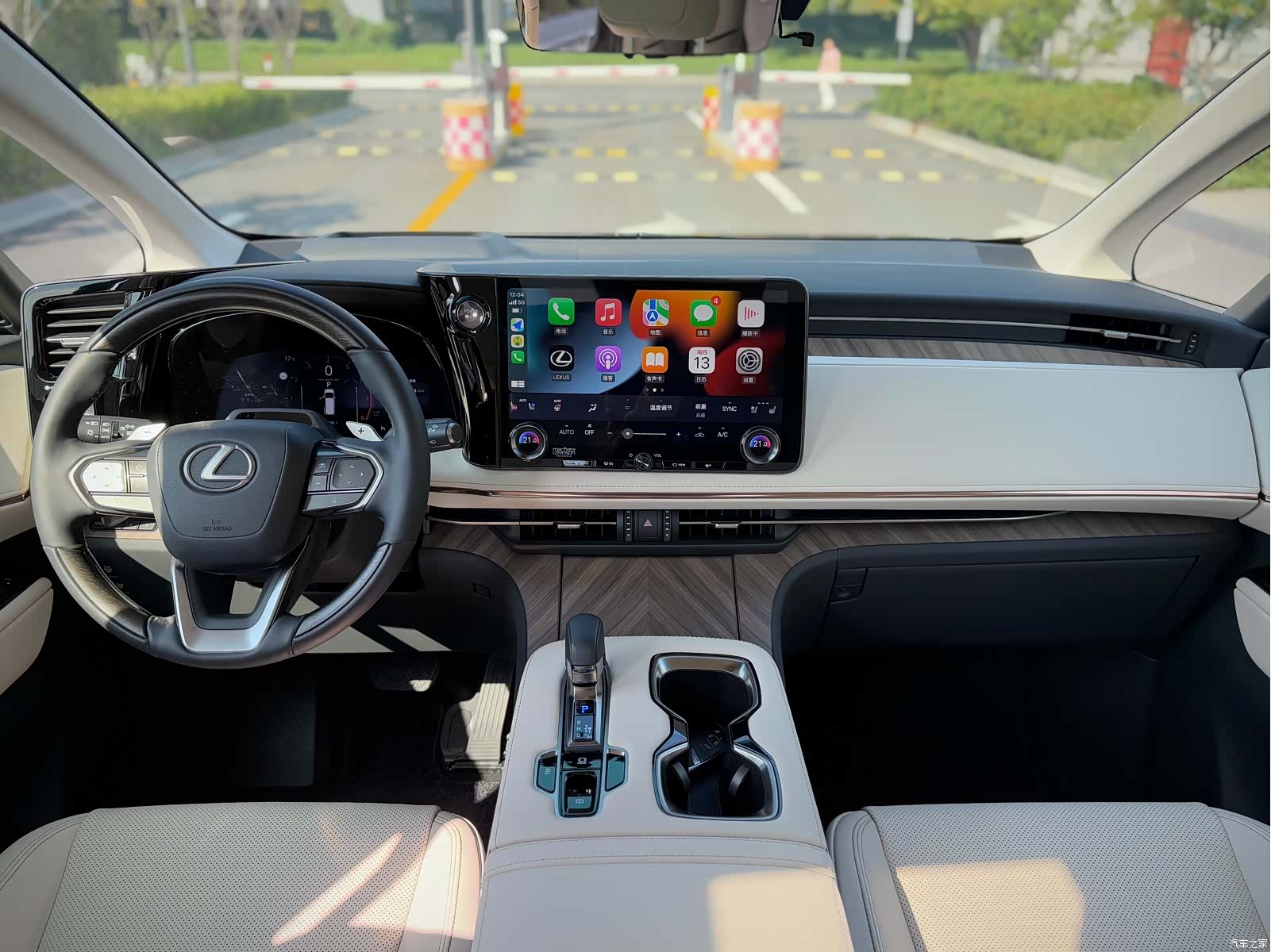 Lexus LM, 2024 10
