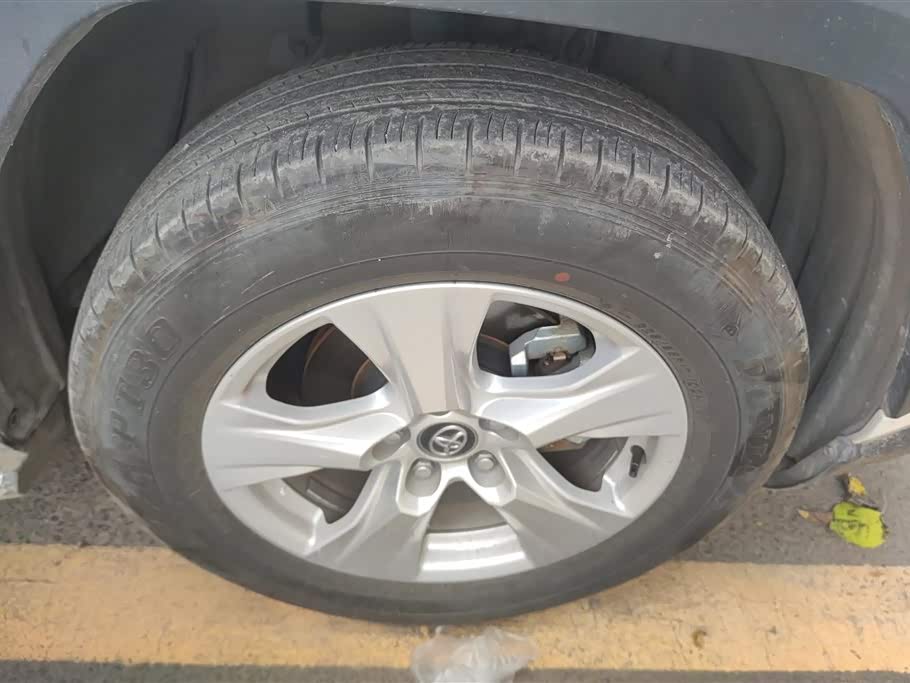 Toyota RAV4 Rongfang