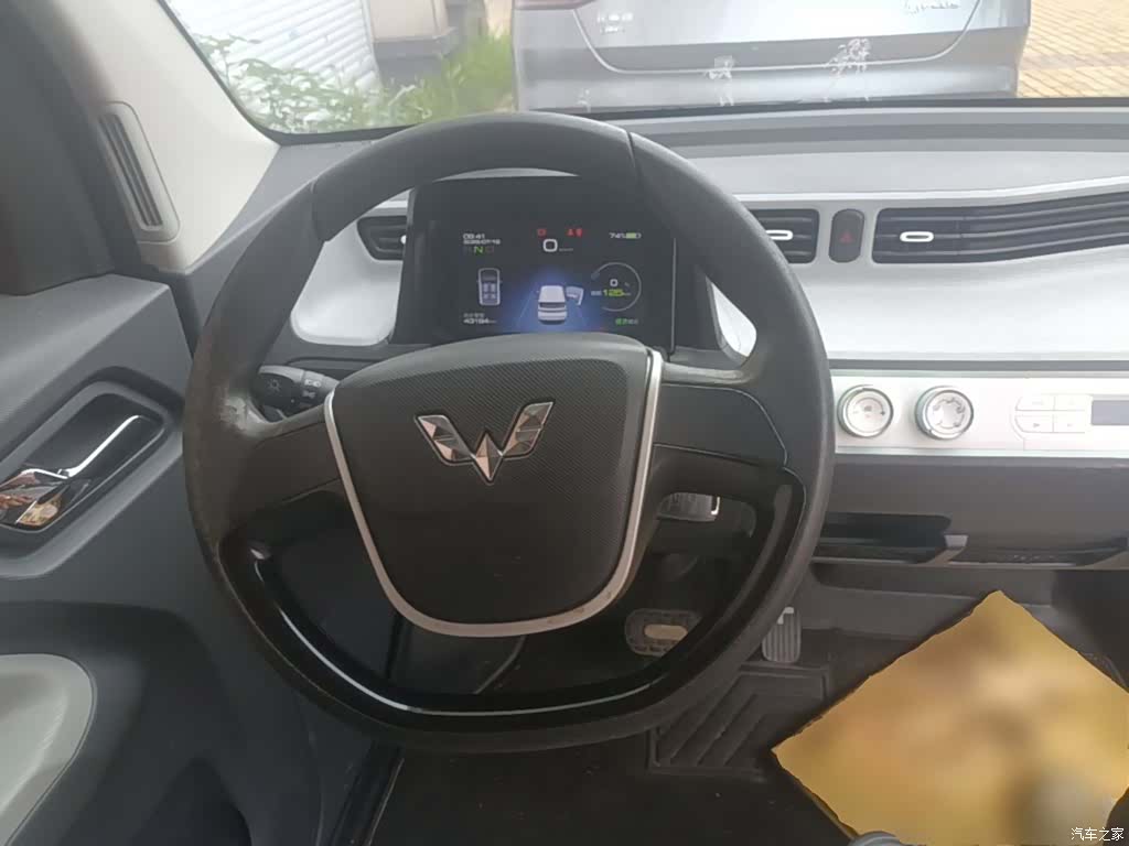 Wuling MINIEV, 2021 11