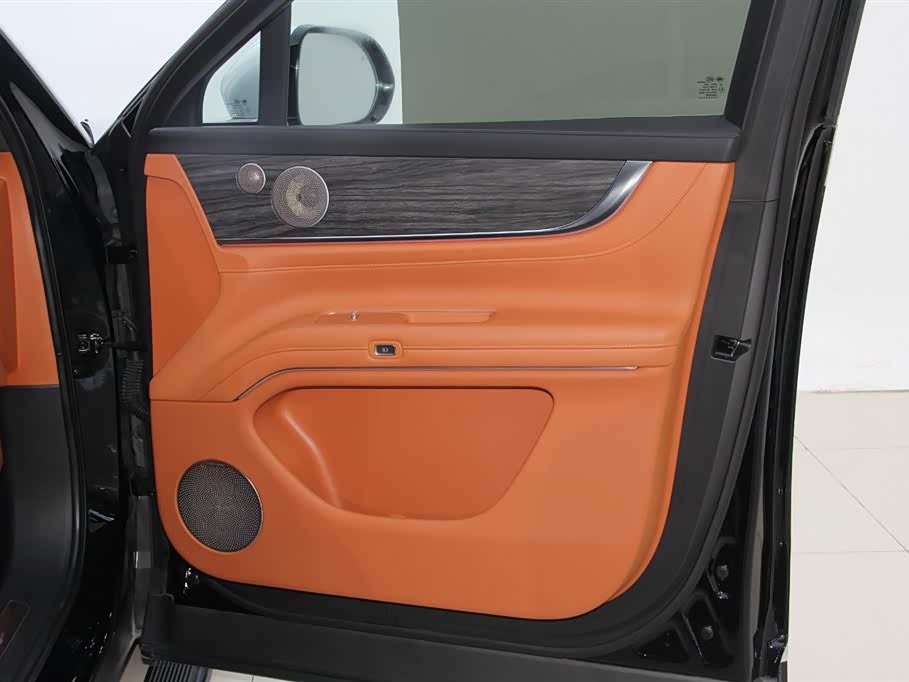 AITO Ask the world M9