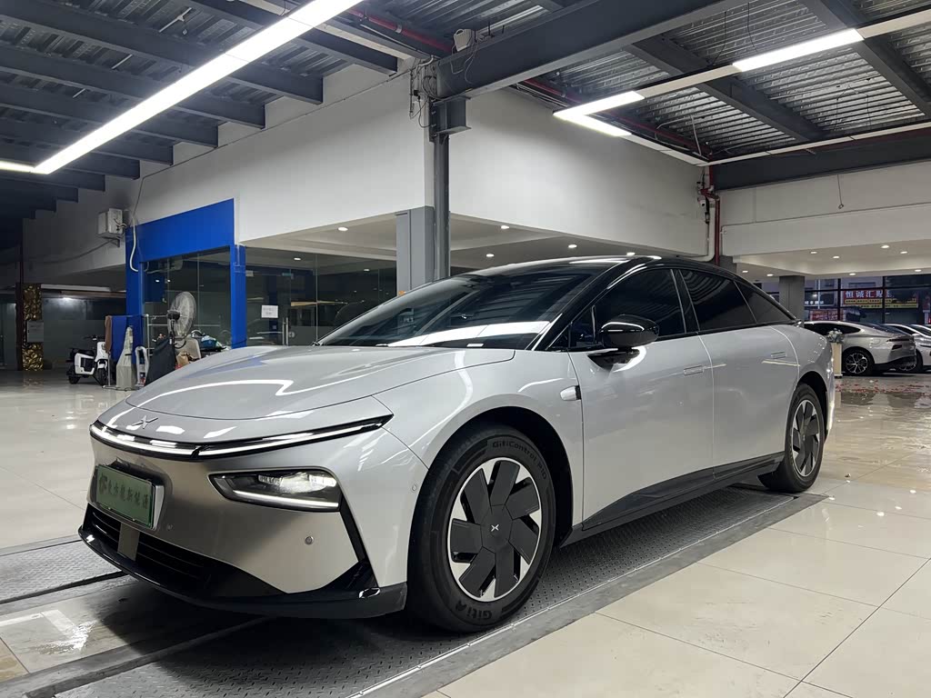XPENG P7+